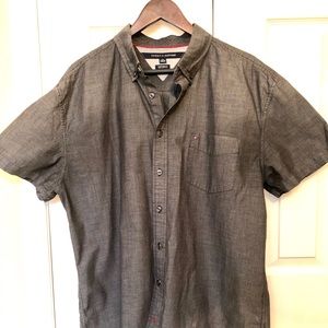 Men’s TOMMY HILFIGER casual button down shirt